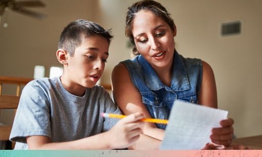 Picture of Jak Pomóc Dziecku w Pracy Domowej